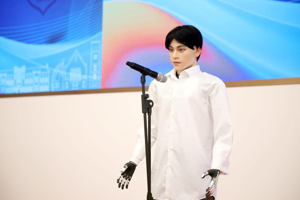 “学霸01”介绍思政金课