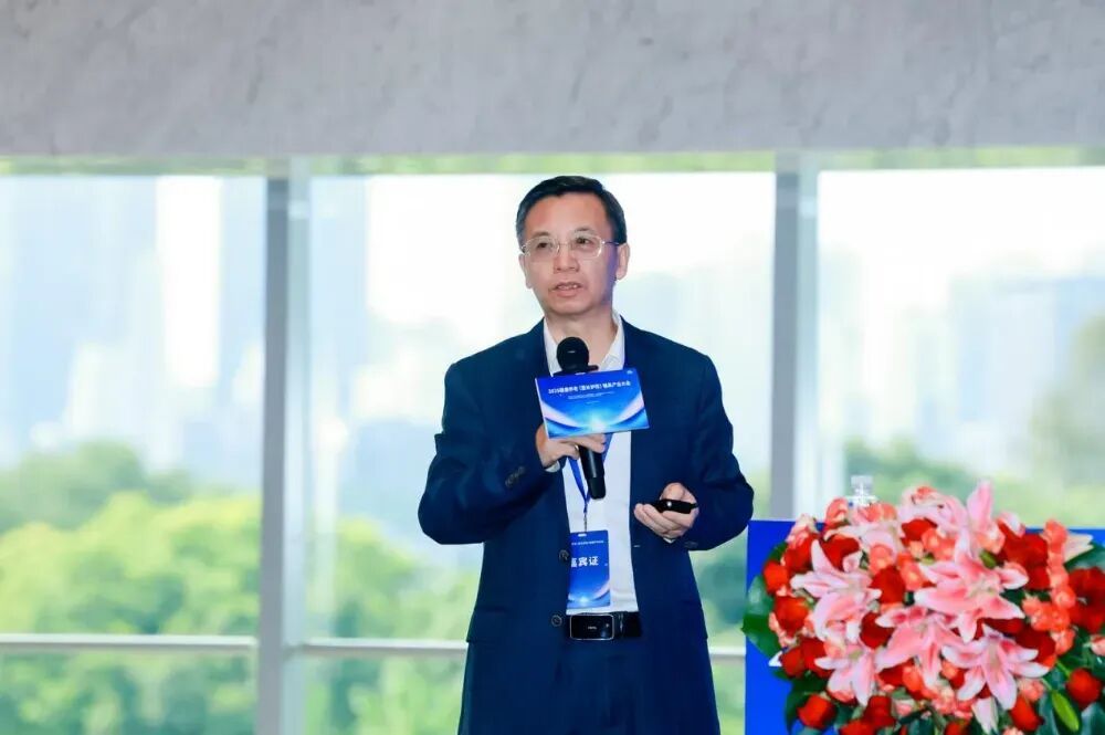 上海市康复器具协会会长喻洪流
