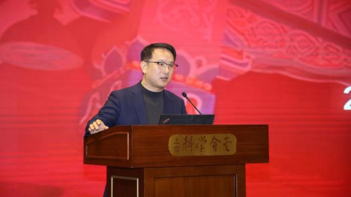 上海交通大学学生创新中心党总支书记宋续明作报告